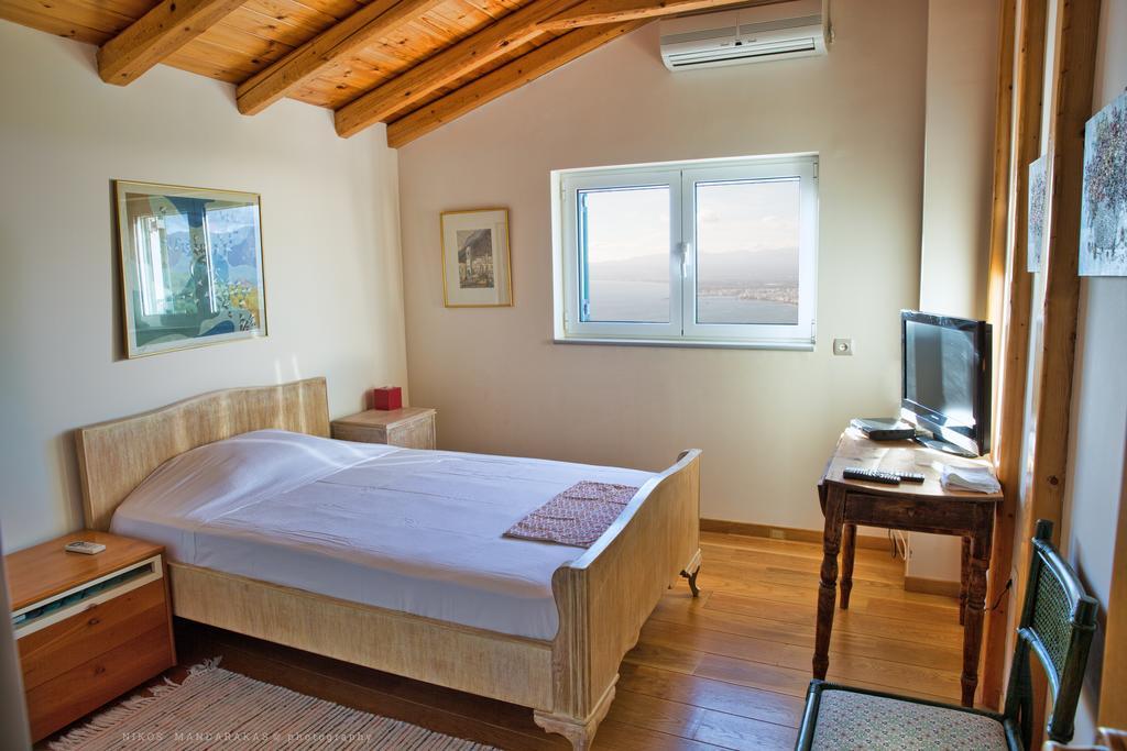 Villa Mos Kalamata Bagian luar foto
