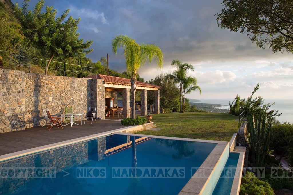 Villa Mos Kalamata Bagian luar foto
